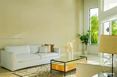 290 NW 125th Avenue Miami FL 33182