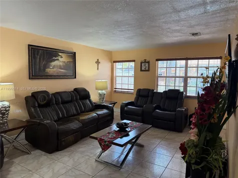 9085 Grand Canal Drive Miami FL 33174