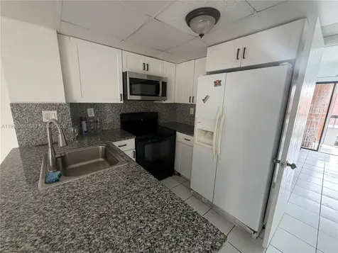 2170 W 60th Street Hialeah FL 33016
