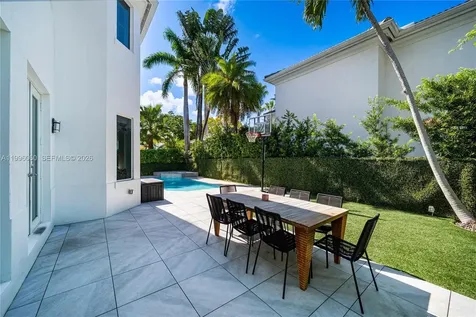 3703 NE 199th Street Aventura FL 33180