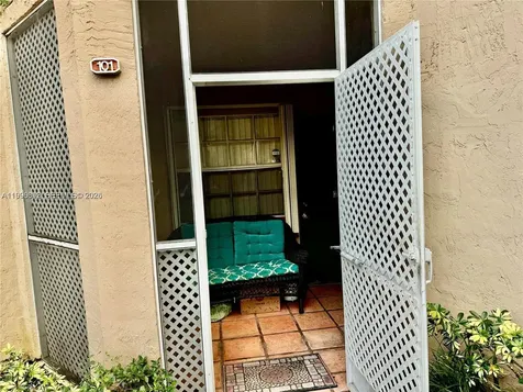 8664 SW 3rd Street Pembroke Pines FL 33025