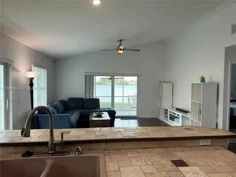 3091 Lighthouse Place Margate FL 33063
