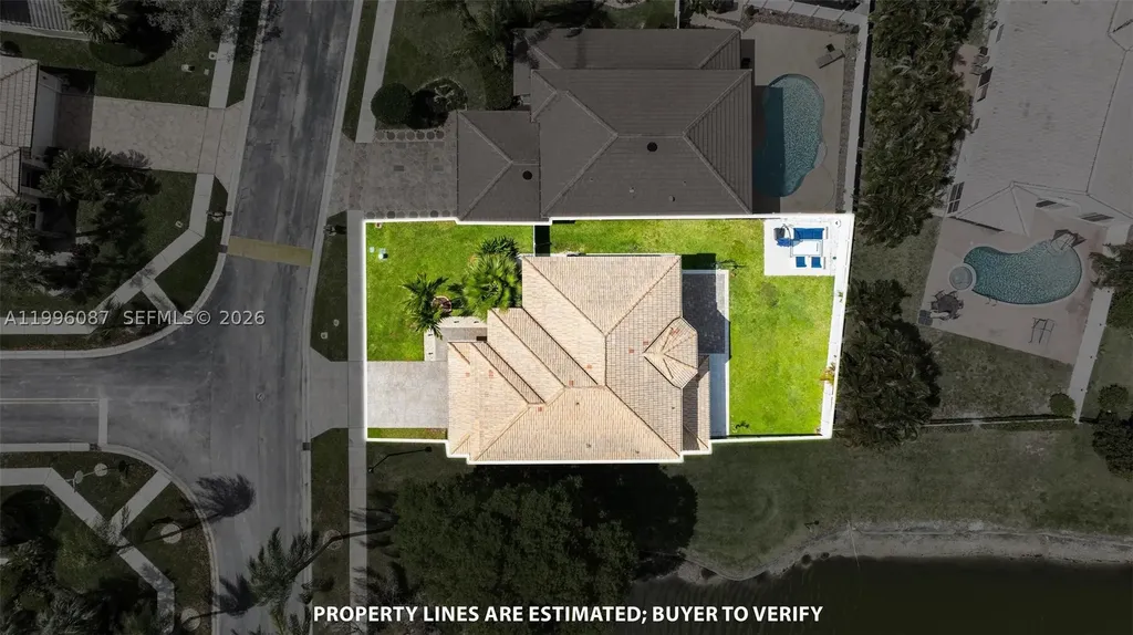 18498 E Covington Trace Boca Raton FL 33498