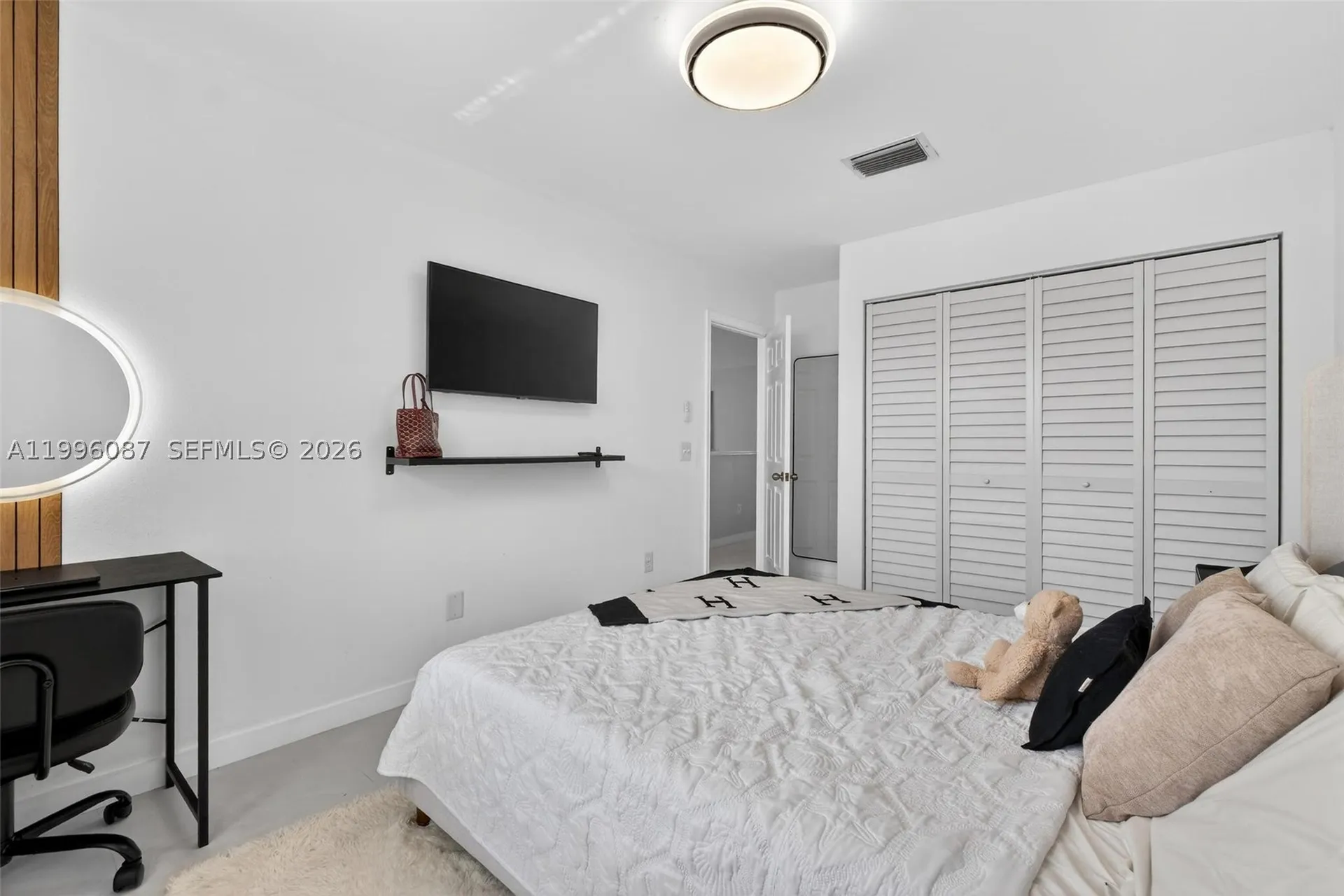 18498 E Covington Trace Boca Raton FL 33498