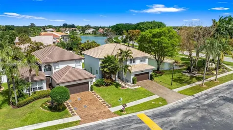 18498 E Covington Trace Boca Raton FL 33498