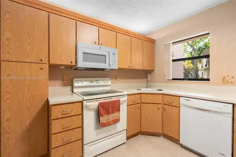 3244 NW 47th Avenue Coconut Creek FL 33063