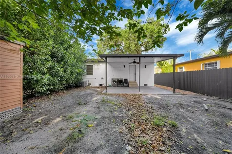 3033 Hibiscus Street Miami FL 33133