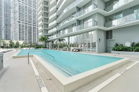 77 SE 5th Street Miami FL 33131