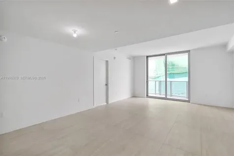 77 SE 5th Street Miami FL 33131