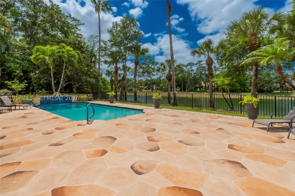 5328 E Leitner Drive Coral Springs FL 33067