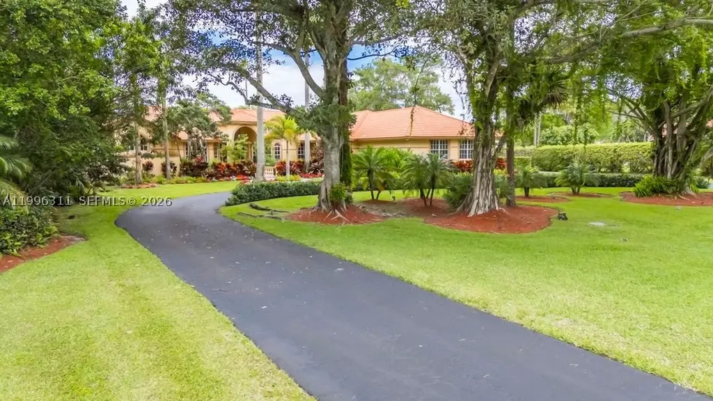 5328 E Leitner Drive Coral Springs FL 33067
