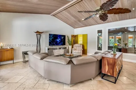 5328 E Leitner Drive Coral Springs FL 33067