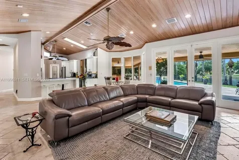 5328 E Leitner Drive Coral Springs FL 33067