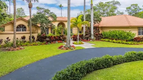 5328 E Leitner Drive Coral Springs FL 33067