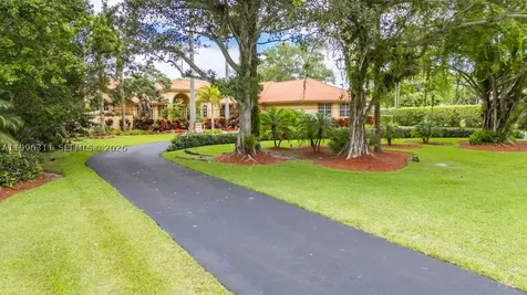 5328 E Leitner Drive Coral Springs FL 33067