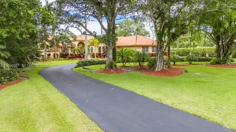 5328 E Leitner Drive Coral Springs FL 33067