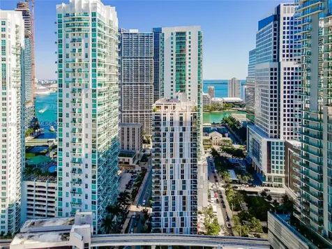 31 SE 6th Street Miami FL 33131