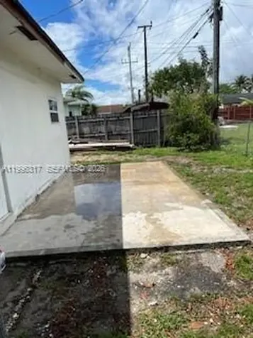 6237 Polk Street Hollywood FL 33024