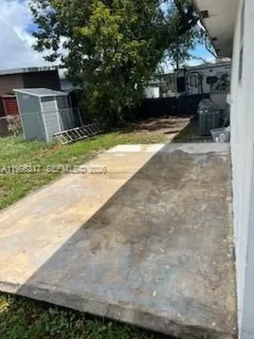 6237 Polk Street Hollywood FL 33024