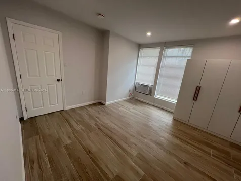 811 NW 21st Court Miami FL 33125