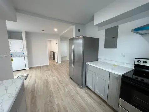 811 NW 21st Court Miami FL 33125