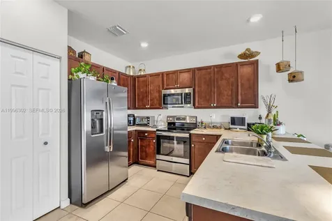 3392 W 105th Terrace Hialeah FL 33018