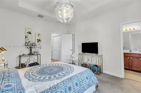 3392 W 105th Terrace Hialeah FL 33018