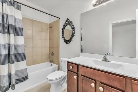3392 W 105th Terrace Hialeah FL 33018
