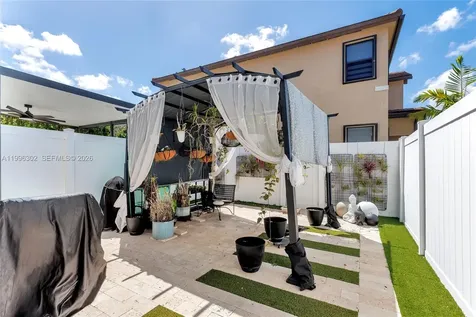 3392 W 105th Terrace Hialeah FL 33018