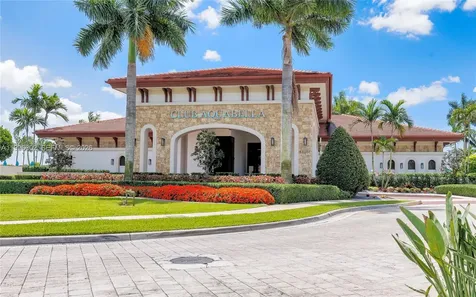 3392 W 105th Terrace Hialeah FL 33018