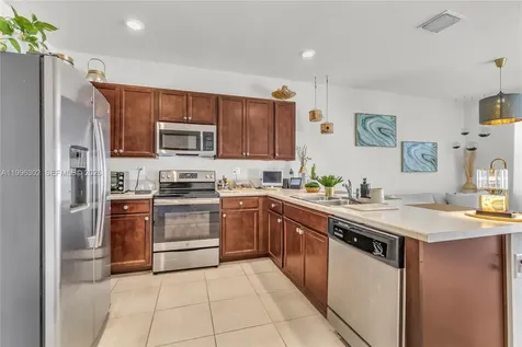 3392 W 105th Terrace Hialeah FL 33018
