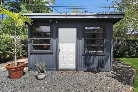 6415 SW 39th Street Miami FL 33155