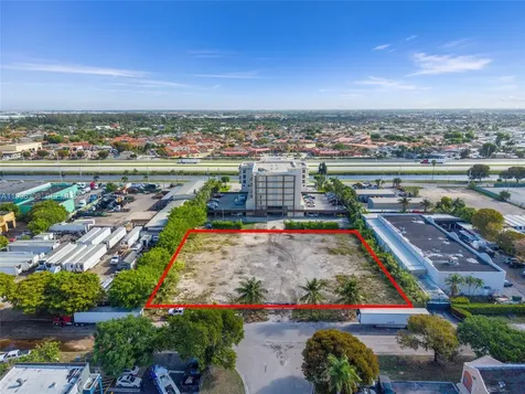 10633 NW 123rd Street Road Medley FL 33178