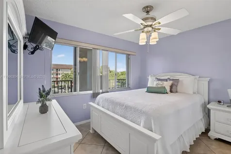 1651 SW 127th Avenue Pembroke Pines FL 33027