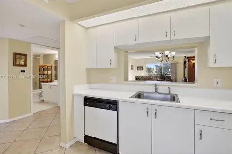 1651 SW 127th Avenue Pembroke Pines FL 33027