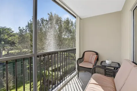 1651 SW 127th Avenue Pembroke Pines FL 33027