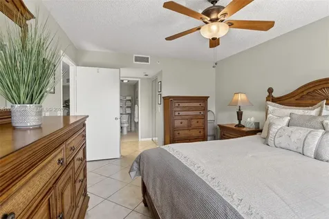 1651 SW 127th Avenue Pembroke Pines FL 33027