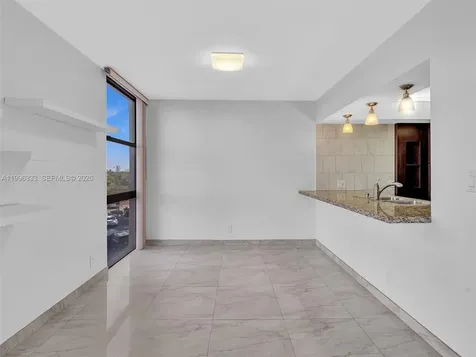 Aventura FL 33180