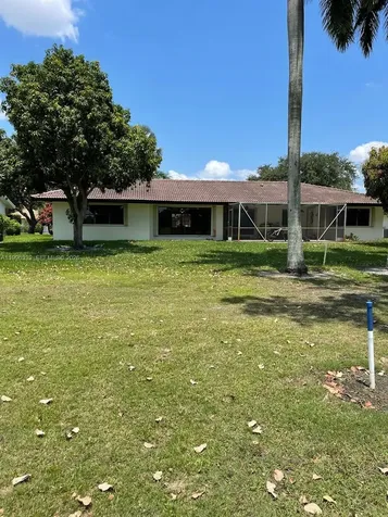 19265 E Saint Andrews Drive Hialeah FL 33015