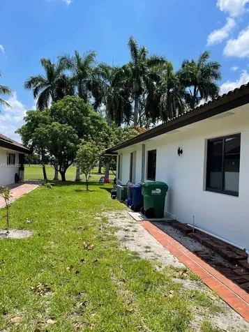 19265 E Saint Andrews Drive Hialeah FL 33015