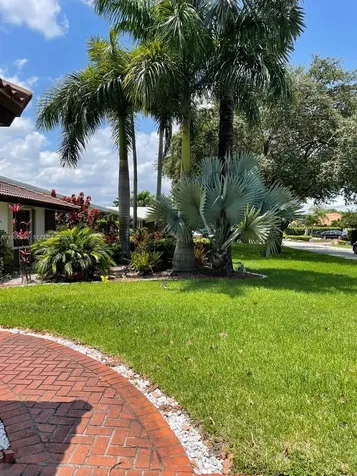 19265 E Saint Andrews Drive Hialeah FL 33015