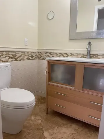 19265 E Saint Andrews Drive Hialeah FL 33015