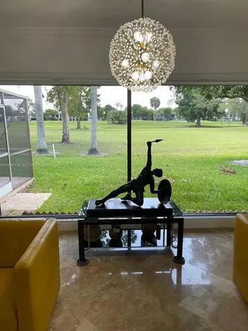 19265 E Saint Andrews Drive Hialeah FL 33015