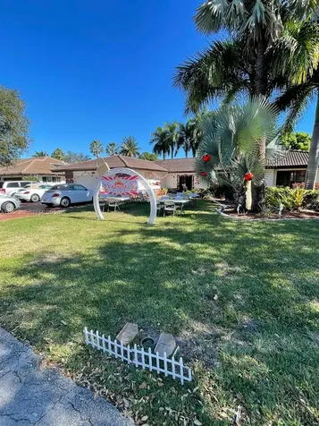 19265 E Saint Andrews Drive Hialeah FL 33015