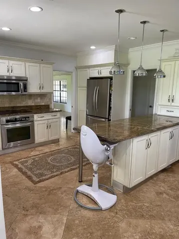19265 E Saint Andrews Drive Hialeah FL 33015