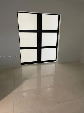 19265 E Saint Andrews Drive Hialeah FL 33015