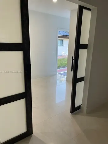 19265 E Saint Andrews Drive Hialeah FL 33015