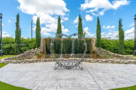 164XX SW 192 Avenue Miami FL 33187