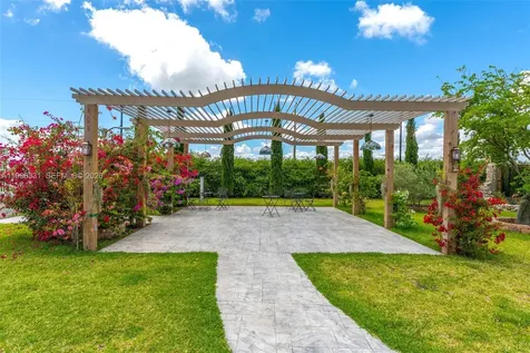 164XX SW 192 Avenue Miami FL 33187
