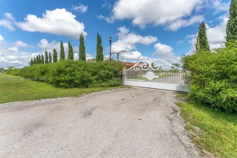 164XX SW 192 Avenue Miami FL 33187